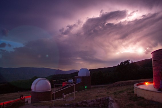 Tormenta elèctria al Centre d'Observació de l'Univers del Montsec