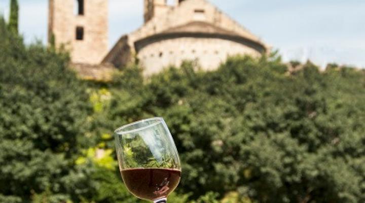 historias de vino en el monasterio