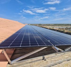 Instalación fotovoltaica en MónNatura Delta